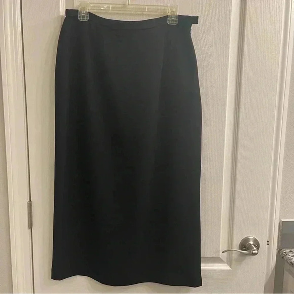Karen Scott Dresses & Skirts - Black Pencil Skirt by Karen Scott